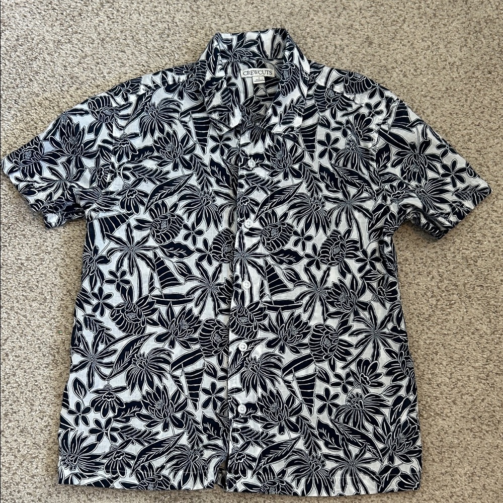 J. Crew Crewcuts Short Sleeve Shirt in Ivory Navy Floral Mix, 8 - Picture 4 of 12